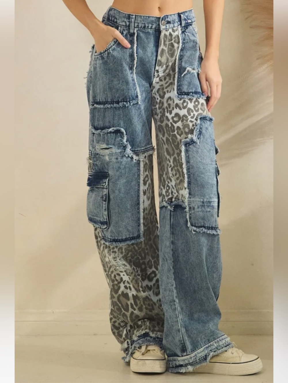 Oli & Hali  Leopard Cargo NWT Sz XL